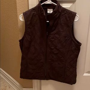 Columbia Medium quilted brown vest lightweight.